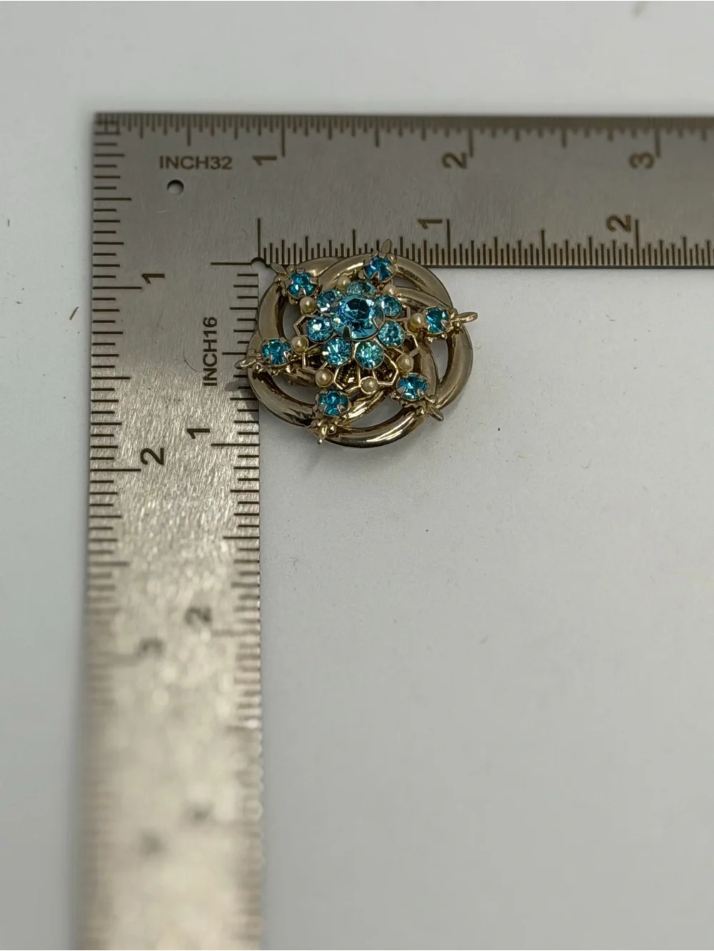 Vintage Gold-Tone Blue Crystal Floral Brooch
